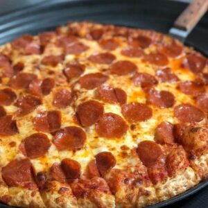 cameo-pizza-sandusky-pepperoni-pizza
